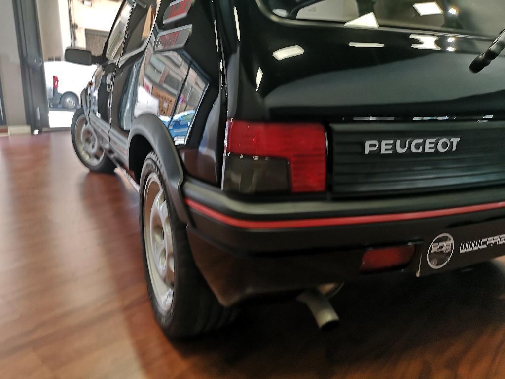 Peugeot-205-GTI-cargallery-foto